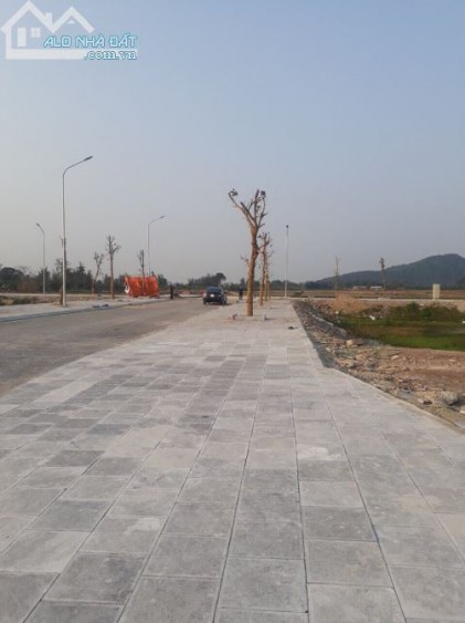 Bán đất dự án ở Quảng Hương hướng đông không bao giờ hết hot.