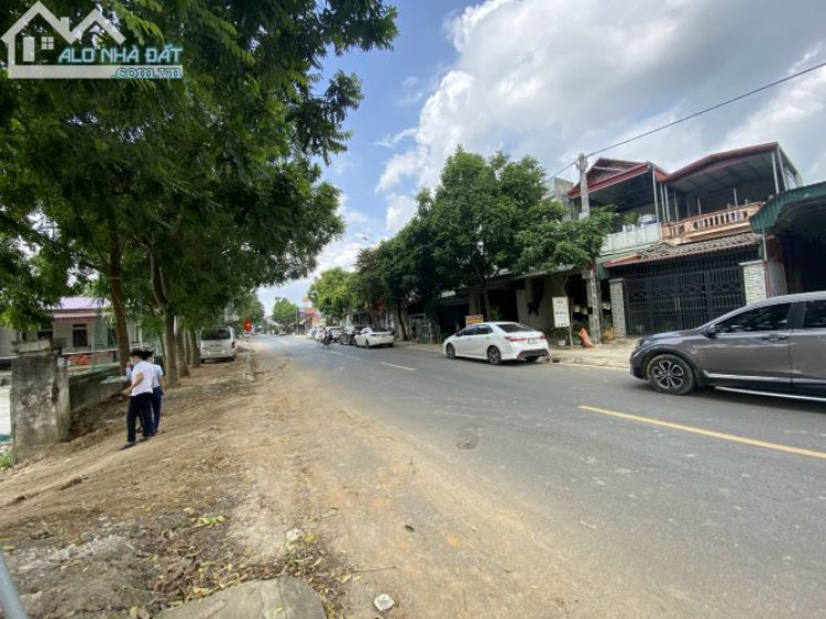 Bán gấp đất nền khu đô thị ngay ngã tư đường mòn HCM- Lam Sơn-Thọ Xuân
