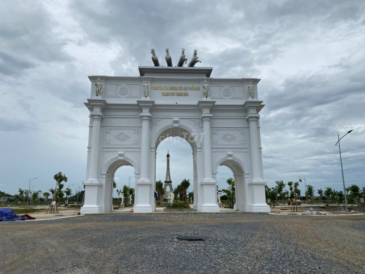 Bán lô đất  View Công viên Thành phố Thanh Hóa thoáng mát