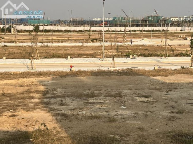 Bán gáp đất đại lộ Hùng Vương 2021 đối diện Vinhome