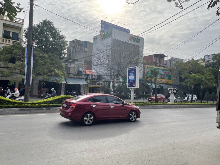 Bán nhà mặt phố vị trí kinh doanh sầm uất tại trung tâm Thanh Hóa