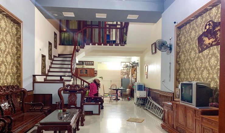 Cần bán nhà 2 tầng rưỡi phường Nam Ngạn, Thành phố Thanh Hoá