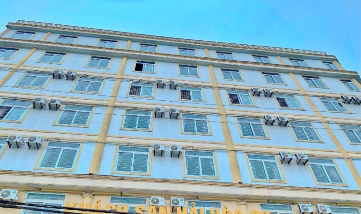 bán tòa nhà khách sạn bãi biển Hải Hòa - Tĩnh Gia diện tích 706m2 x 32  tầng x 96 phòng