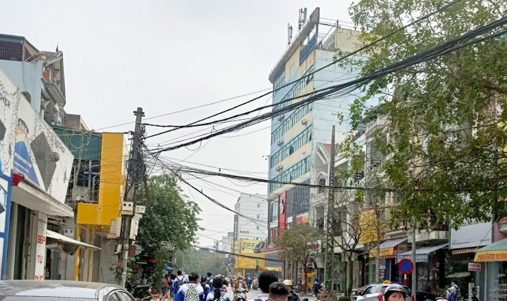 Bán nhà 2 tầng 2 mặt tiền phường Ba Đình gần trường THPT Đào Duy Từ
