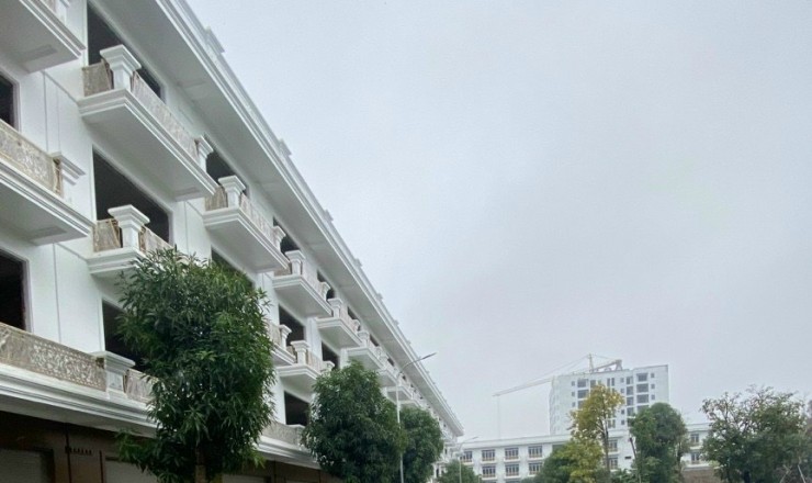 Chính chủ cần bán căn nhà phố 4 tầng View công viên tại Thành phố Thanh Hóa