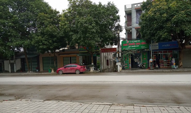 Bán nhà phố Bà Triệu mặt tiền rộng kinh doanh buôn bán