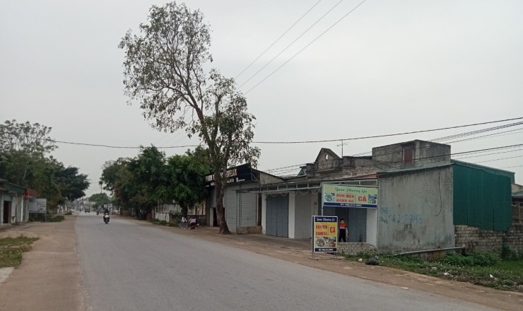 Bán đất 2 mặt tiền đường trục xã Quảng Hùng thuân tiện kinh doanh buôn bán