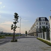 BÁN NHÀ PHỐ 5 TẤNG MẶT ĐẠI LỘ NAM SÔNG MÃ ĐỐI DIỆN 3000 CĂN CHUNG CƯ CAO CẤP