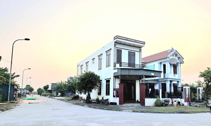 BÁN ĐẮT BIỂN QUẢNG ĐẠI NGAY VLASTA SẦM SƠN CHỈ 1,X TỶ RẺ NHẤT THỊ TRƯỜNG