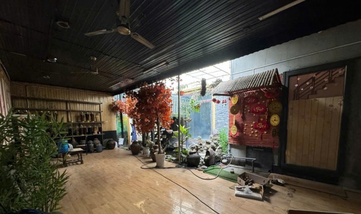 CHÍNH CHỦ BÁN GẤP NHÀ 2.5 TẦNG VỊ TRÍ VÀNG P. ĐÔNG TÂN, TP THANH HOÁ