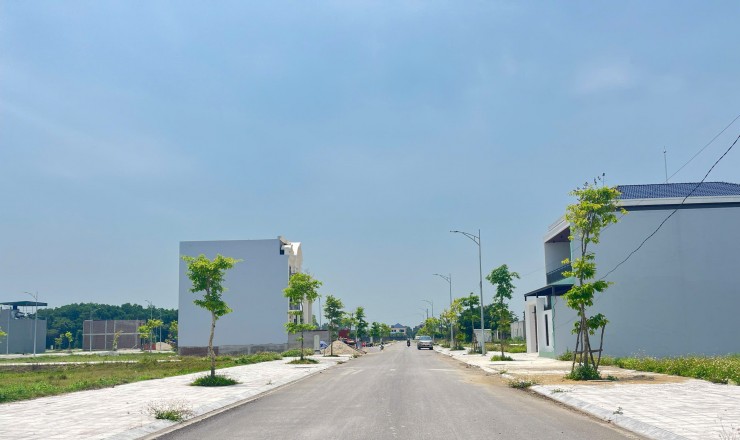 CHÍNH CHỦ BÁN LÔ ĐẤT ĐẸP – NGAY TRUNG TÂM PHƯỜNG HẢI HOÀ– NGHI SƠN, THANH HÓA CÁCH BIỂN 500M. LH 0567 662 567