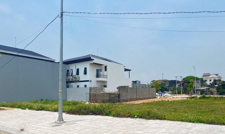 CHÍNH CHỦ BÁN LÔ ĐẤT ĐẸP – NGAY TRUNG TÂM PHƯỜNG HẢI HOÀ– NGHI SƠN, THANH HÓA CÁCH BIỂN 500M. LH 0567 662 567