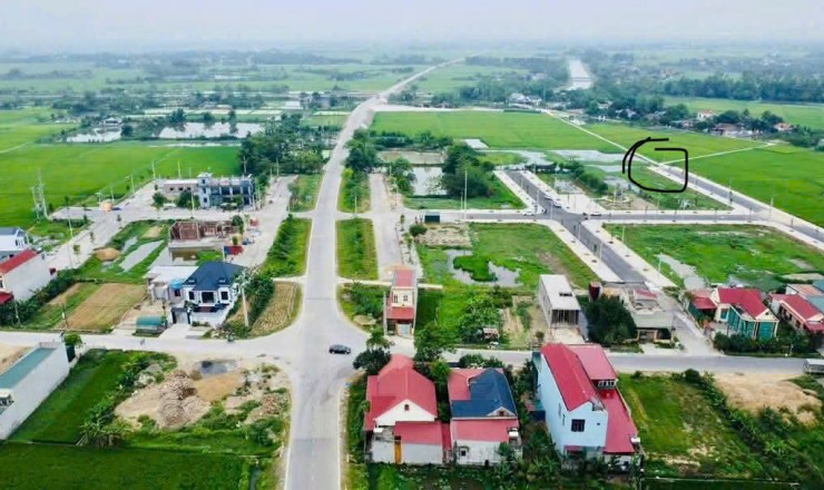 CC lô C12 MB 3326 Xuân Khánh, Xuân Hồng Thọ Xuân cách cụm CN tầm 1km, bám đường tỉnh lộ nối cầu từ yên định sang Thọ Xuân
