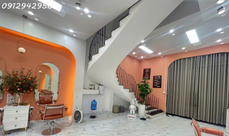 BÁN NHÀ GÓC 4 TẦNG MẶT ĐƯỜNG TRƯỜNG THI – VỊ TRÍ KINH DOANH ĐỈNH CAO
