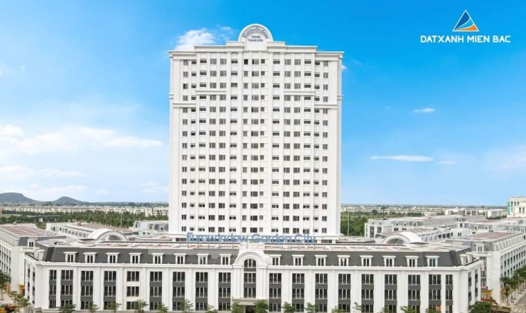 Bán căn nhà phố 2 mặt tiền ngay bên cạnh khu đô thị Vinhomes