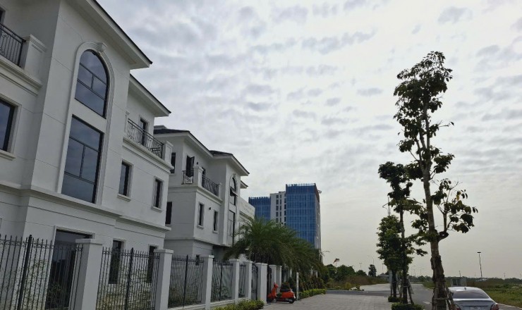 BÁN BIỆT THỰ 3 TẦNG CENTRAL RIVERSIED THANH HÓA NGAY TRUNG TÂM HÀNH CHÍNH TỈNH CHỈ 12,X TỶ