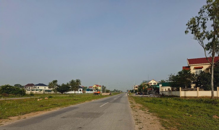 BÁN ĐẤT 2 MẶT TIỀN ĐƯỜNG VÕ NGUYÊN GIÁP ĐỐI DIỆN SÂN BÓNG QUẢNG MINH