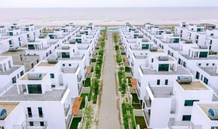 BÁN BIỆT THỰ NHÀ PHỐ NGAY MẶT BIỂN SẦM SƠN TỎNG KHU ĐÔ THỊ VLASTA SẦM SƠN