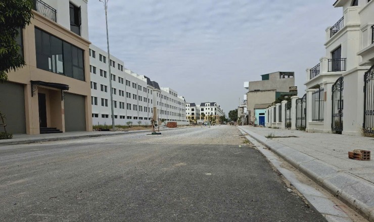 BÁN NHÀ PHỐ 5 TẦNG CENTRAL RIVERSIDE VỊ TRÍ VÀNG, MUA LÀ THẮNG CHỈ VỚI VỐN 1,7 TỶ