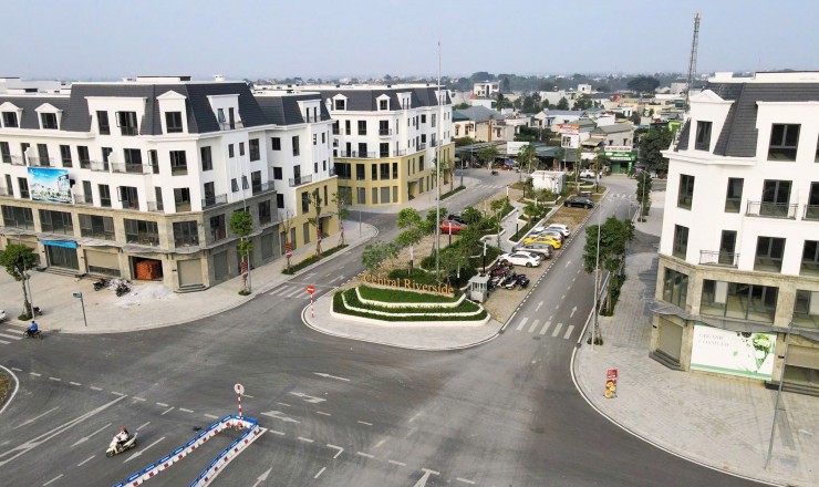 BÁN NHÀ PHỐ 5 TẦNG CENTRAL RIVERSIDE GẦN CC 21 TẦNG, ĐỐI DIỆN VIHOMES, SỔ SẴN