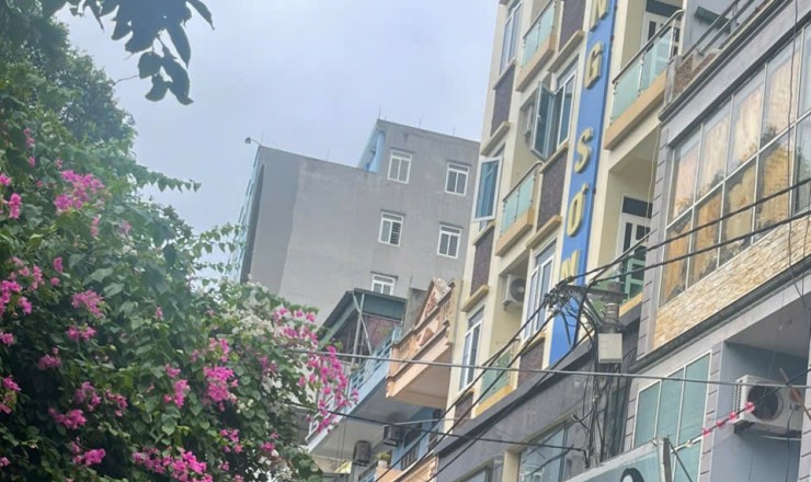 BÁN NHÀ 2 TẦNG MẶT ĐƯỜNG NGÔ QUYỀN CÁCH BIỂN 600M, NGAY PHỐ ĐI BỘ