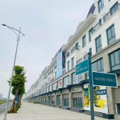 BÁN NHÀ PHỐ 5 TẦNG ĐỐI DIỆN CHUNG CƯ VINHOMES VÀ CC TASECO SỔ SẴN, NHẬN NHÀ NGAY