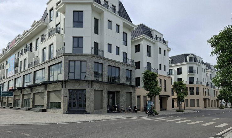 BÁN NHÀ 5 TẦNG CENTRAL RIVERSIDE NGAY TRỤC ĐƯỜNG ĐÔI VÕ CHÍ CÔNG