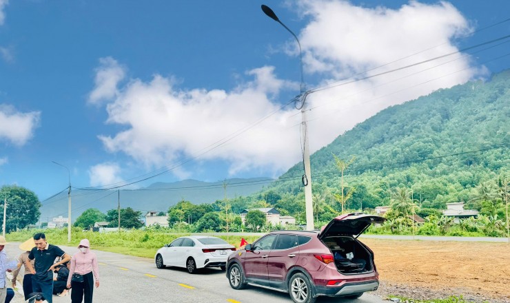 Bán Đất MT quốc lộ 217 Hà Trung Yến Sơn khu công nghiệp Hà Phong