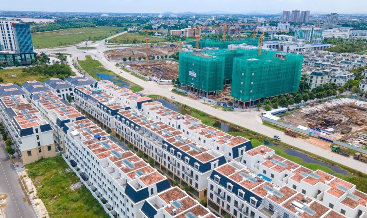 SỞ HỮU NGAY NHÀ PHỐ 5 TẦNG NGAY ỦY BAN PHƯỜNG  HẠC THÀNH, SỔ SẴN CHỈ VỚI 1,8 TỶ