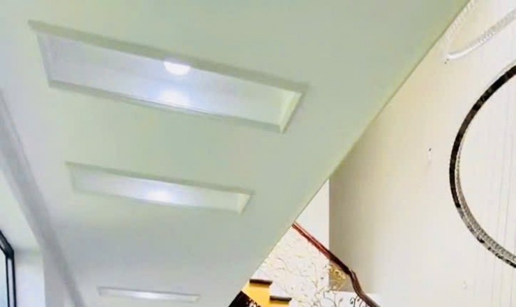 Cho thuê nhà 5 tầng, có thang máy, căn góc 2 mặt tiền view hồ TP Thanh Hoá