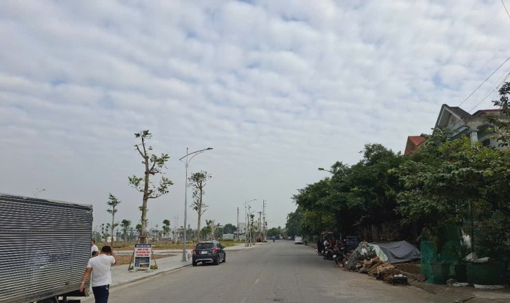 BÁN ĐẤT NỀN TRUNG TÂM THỊ XÃ NGHI SƠN CHỈ VỚI 800 TRIỆU, GẦN BÃI BIỂN HẢI HÒA