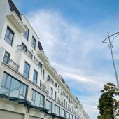 CHỈ 1,8 TỶ SỞ HỮU NGAY NHÀ PHỐ 5 TẦNG TRUNG TÂM HÀNH CHÍNH TỈNH