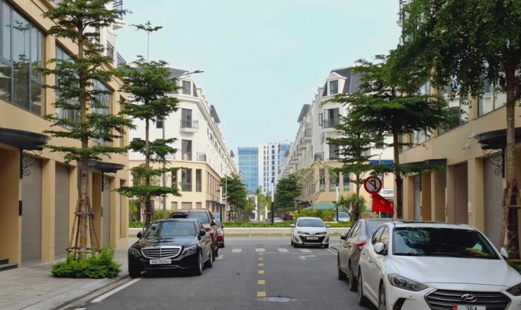 Siêu phẩm 5 tầng mặt Đại lộ Nam Sông Mã, mặt tiền siêu rộng 12m, ngay Đại lộ Châu Âu