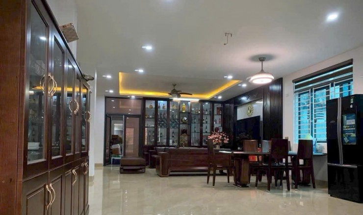 Bán nhà mặt phố Quang Trung, Phường Hạc Thành Mặt tiền 6,2m