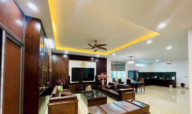 Bán nhà mặt phố Quang Trung, Phường Hạc Thành Mặt tiền 6,2m