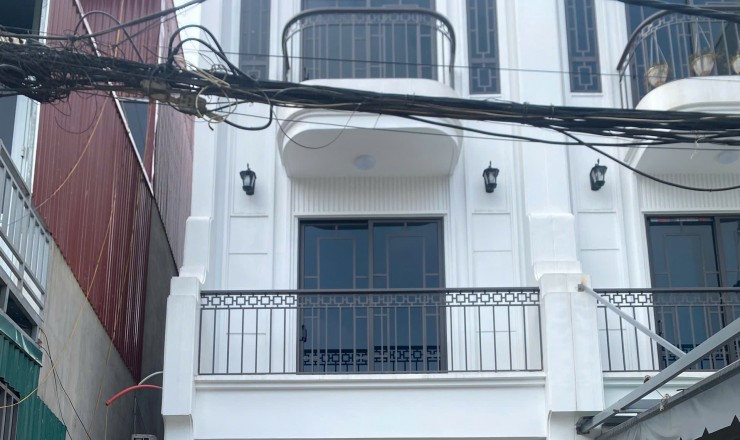 Bán Nhà Mới Tinh 3 Tầng - 64,4m2 - oto Vào Tận Nhà Sân Trước Đậu oto Thỏa Mái