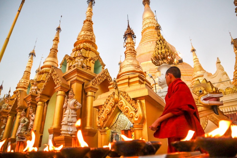 Chùa vàng Shwedagon Yangon được xây dựng từ thế kỷ 6