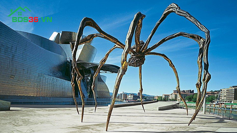 Con nhện khổng lồ - Biểu tượng của bảo tàng 