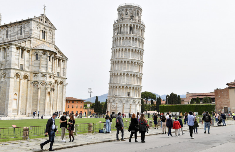  Tháp nghiêng Pisa tại Ý là một trong những điểm đến nổi tiếng tại Châu Âu 