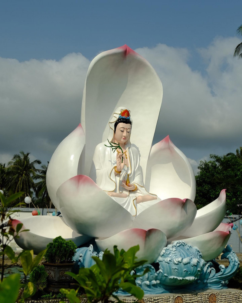 Tượng Phật Bà Quan Âm 